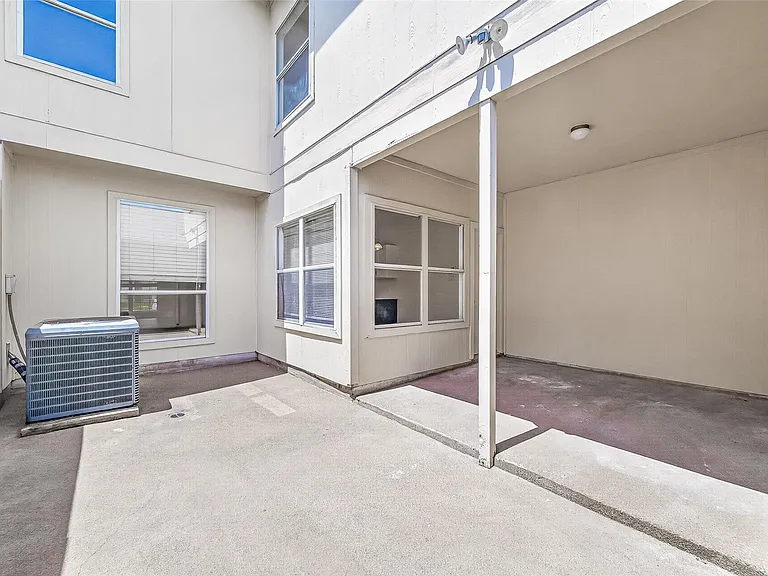 4719 Cashel Cir #B — Photo 27