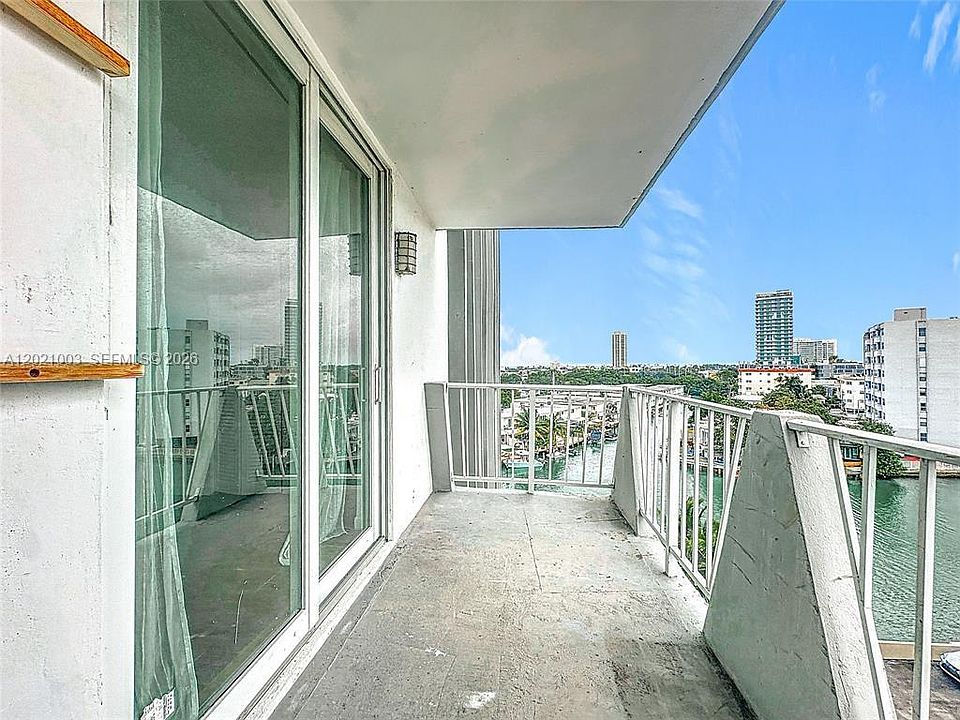 1st image of 7133 Bay Dr APT 705