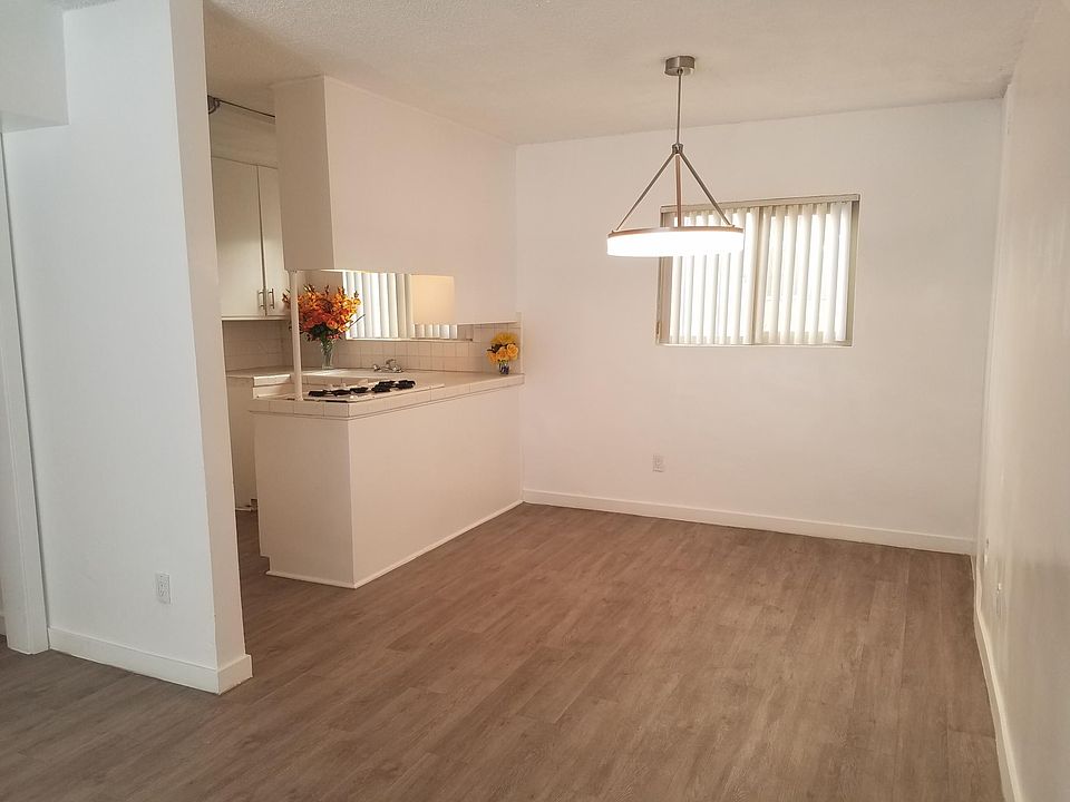 1st image of 8960 Orion Ave APT 1