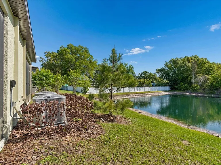 6076 Shiner St — Photo 34