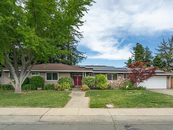 2nd image of 717 Sherwood Dr
