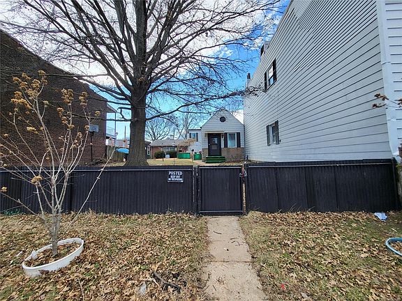 2nd image of 3723 Wisconsin Ave