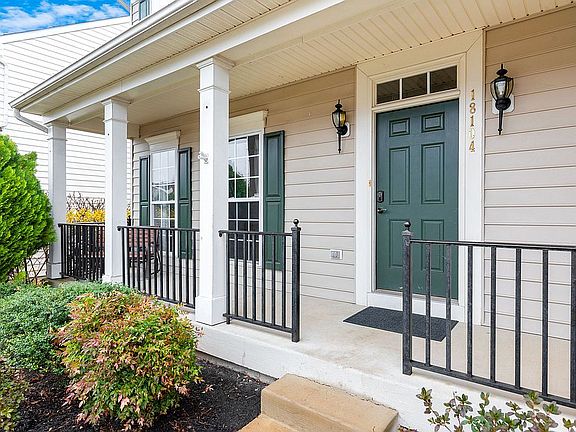 3rd image of 18104 Camdenhurst Dr