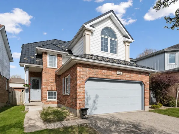 34 Waxwing Cres, Guelph, ON N1C 1E3