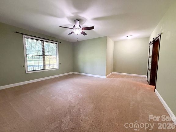 4th image of 749 Williamsburg Estate Rd