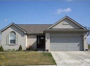 33319 Swan Lake Ct, Romulus, MI 48174