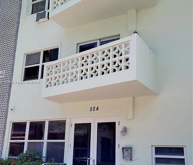 524 Washington Ave #213 — Photo 26