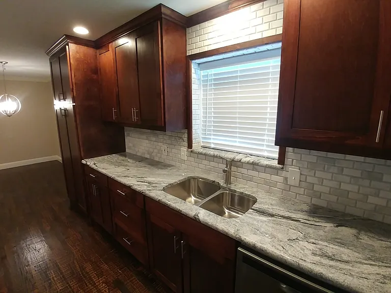 13434 Spring Grove Ave — Photo 10