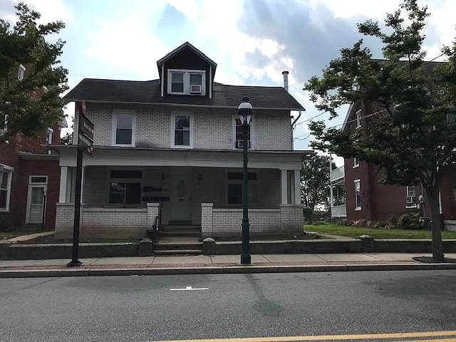 304 Main St #1 — Photo 1
