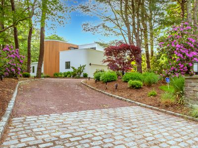 13 Peacock Path, East Quogue, NY, 11942