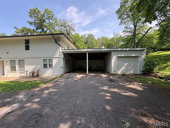2nd image of 9600 Grandview Rd