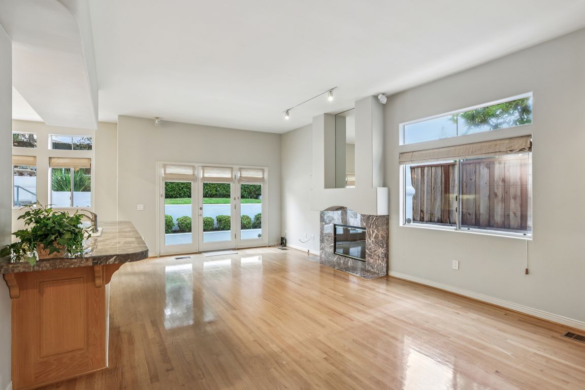 next background image