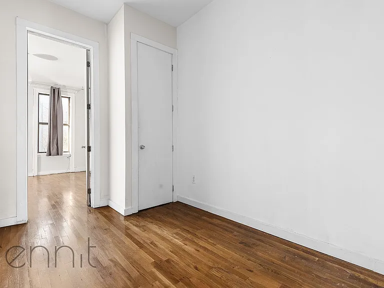 314 Jefferson St #3L — Photo 4