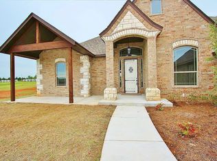 605 Arrowhead Dr, Tuttle, OK 73089