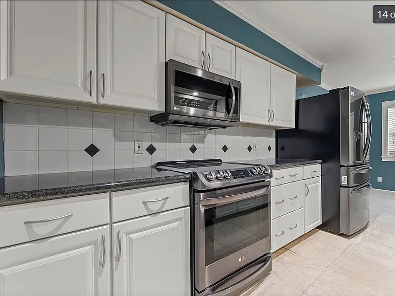 5514 Beverlyhill St — Photo 4