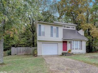 7 Prince Dr, Maumelle, AR 72113