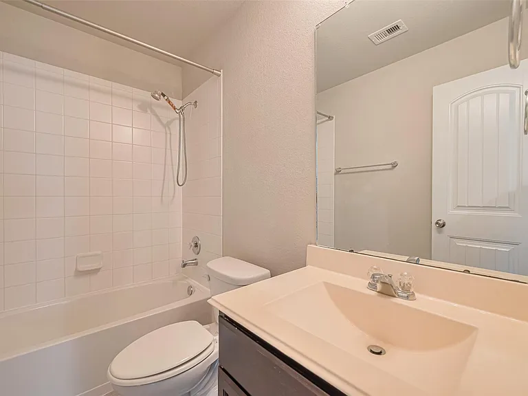 3010 Veeder Pass Ln — Photo 28