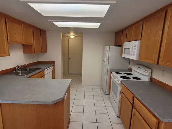 12107 209th Ave E, Bonney Lake, WA 98391