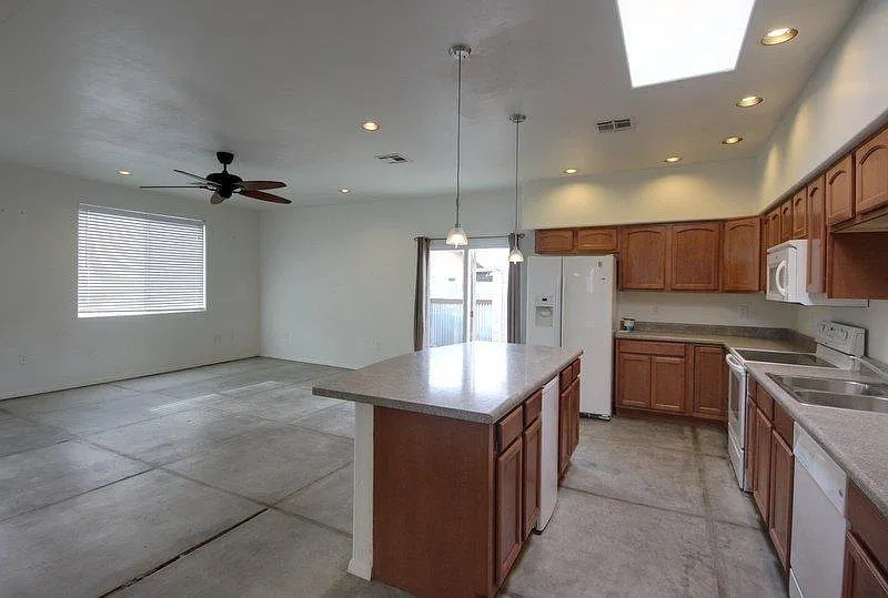 1424 N. Euclid Ave. #2 — Photo 4