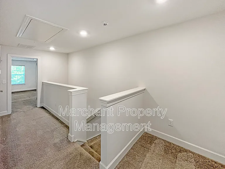 21 Jaycee Ct — Photo 9