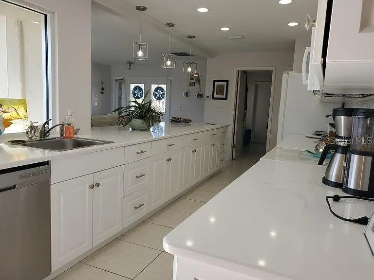 418 Medici Ct — Photo 10