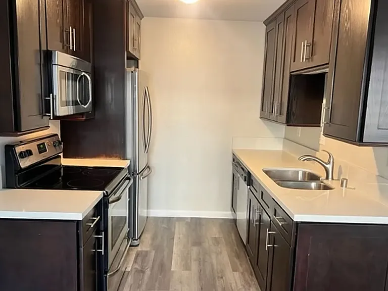 4560 North Ave #11 — Photo 4