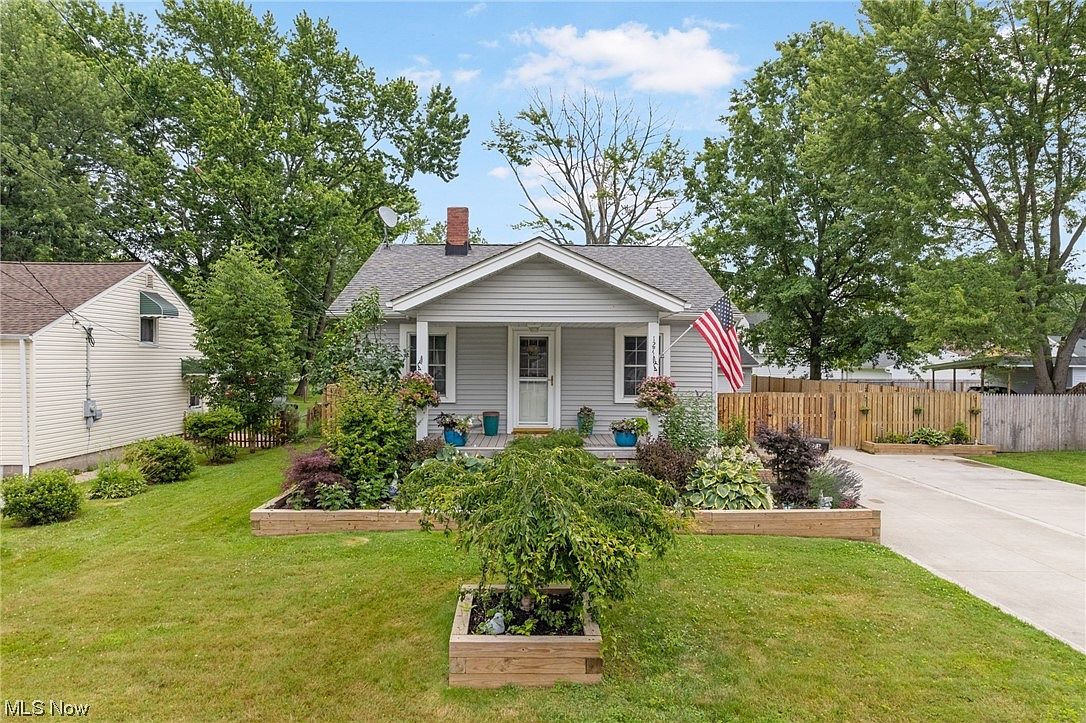 1271 Hulett Ave, Eastlake, OH 44095 Zillow