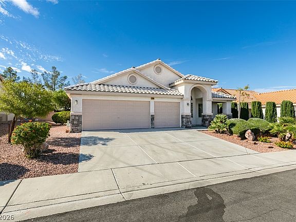 2nd image of 2744 Summerchase Ln