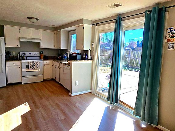 4th image of 4729 Hedrick Ln
