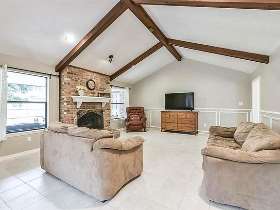 3rd image of 2238 Middle Creek Dr