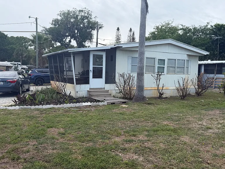 3200 S Nova Rd #5 — Photo 2