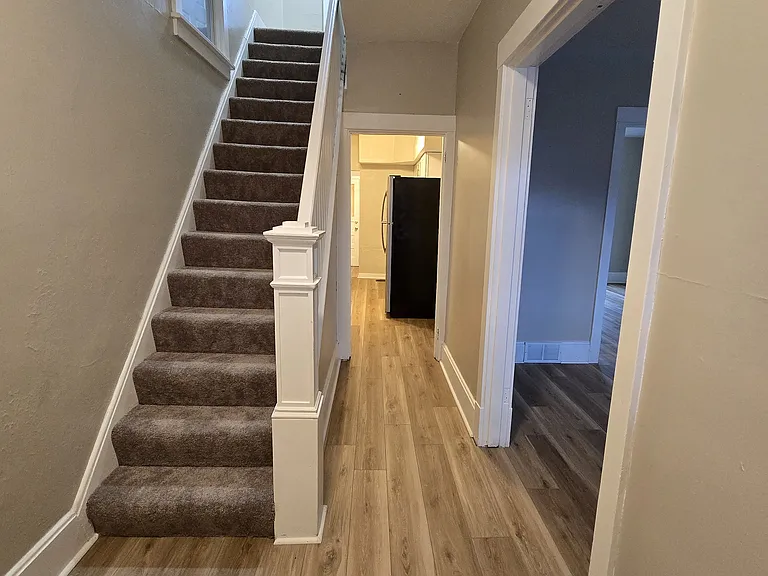 906 Gibson St — Photo 1