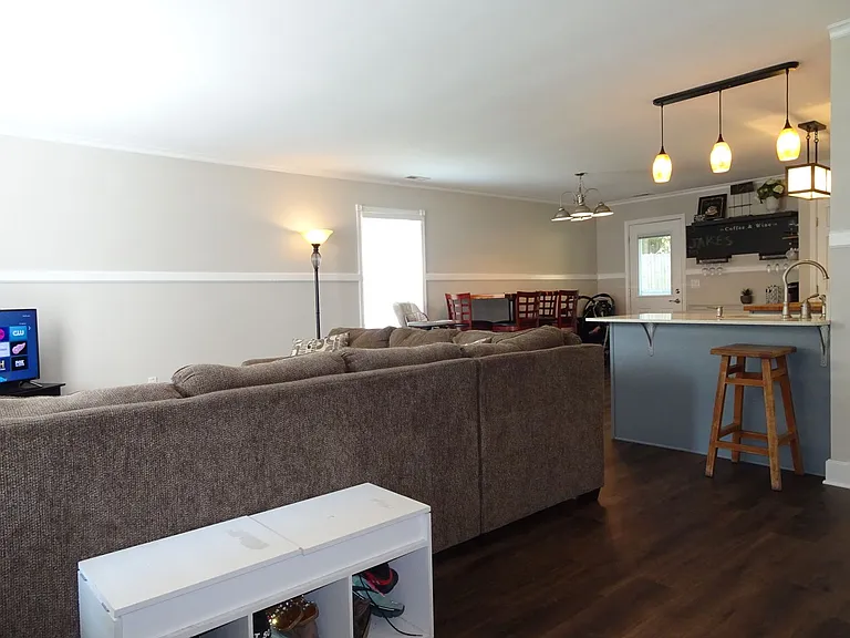204 Old Hollow Rd — Photo 4