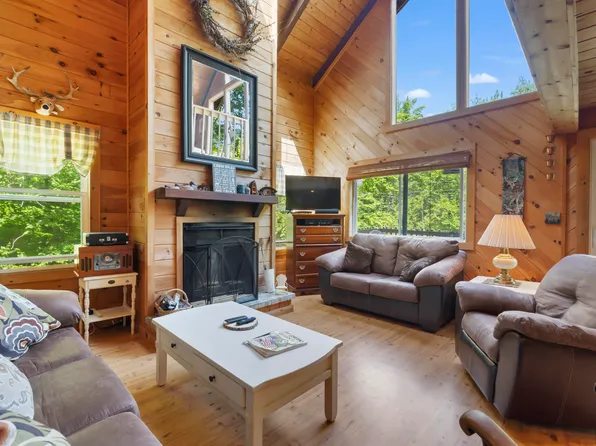 19 N North Beach Road, Frye Island, ME 04071