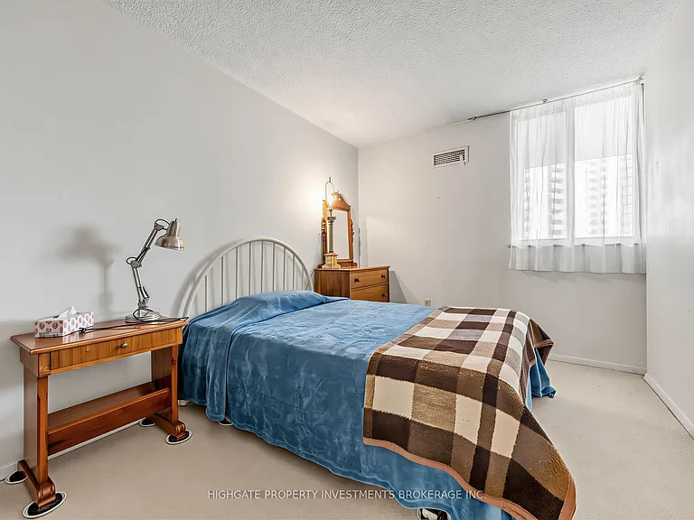 10 Martha Eaton Way #605 — Photo 19