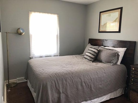 3rd image of 2419 Allyson Dr SE