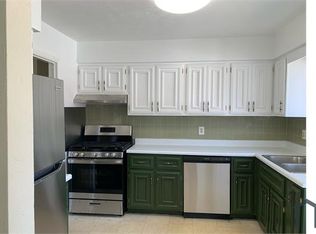 3406 N Missouri Ave #A, Peoria, IL 61603