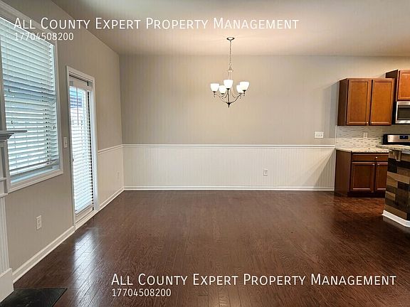 4th image of 157 Townview Dr