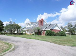 4880 Raintree Ln, Las Cruces, NM 88007