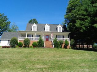 45 Pathfinder Dr, Lexington, VA 24450