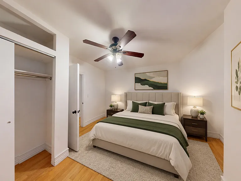 245 W 51st St #203 — Photo 8