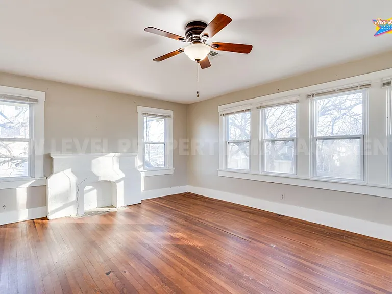 Unit Photo