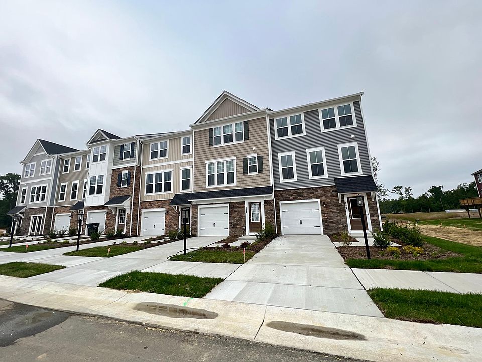 1st image of 700 McCormick Farm Dr