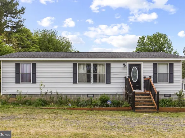 154 Worrell Ln, Colonial Beach, VA 22443