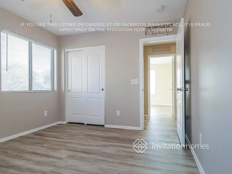 5448 S 237th Ln — Photo 7