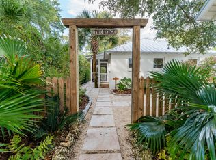 1 Red Sunset Ln, Folly Beach, SC 29439