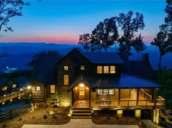 802 Overlook Rd, Blue Ridge, GA 30513