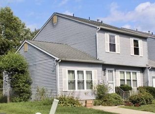 24 Blue Jay Dr, Clementon, NJ 08021