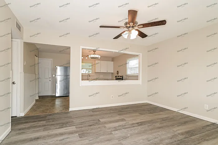 770 Lexington Park — Photo 3