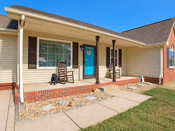 831 Southwoods Dr, Smyrna, TN 37167